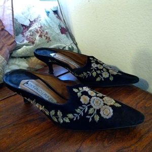 Donald J. Pliner Black floral pattern heels